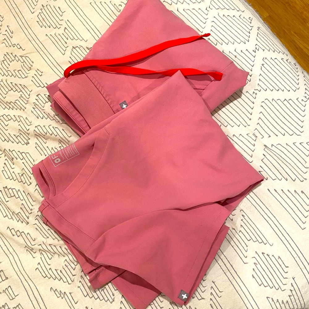 Light pink size small Figs